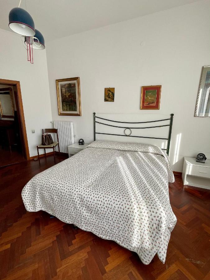 Piazza Italia Charming Sea Apartments Чоджия Екстериор снимка