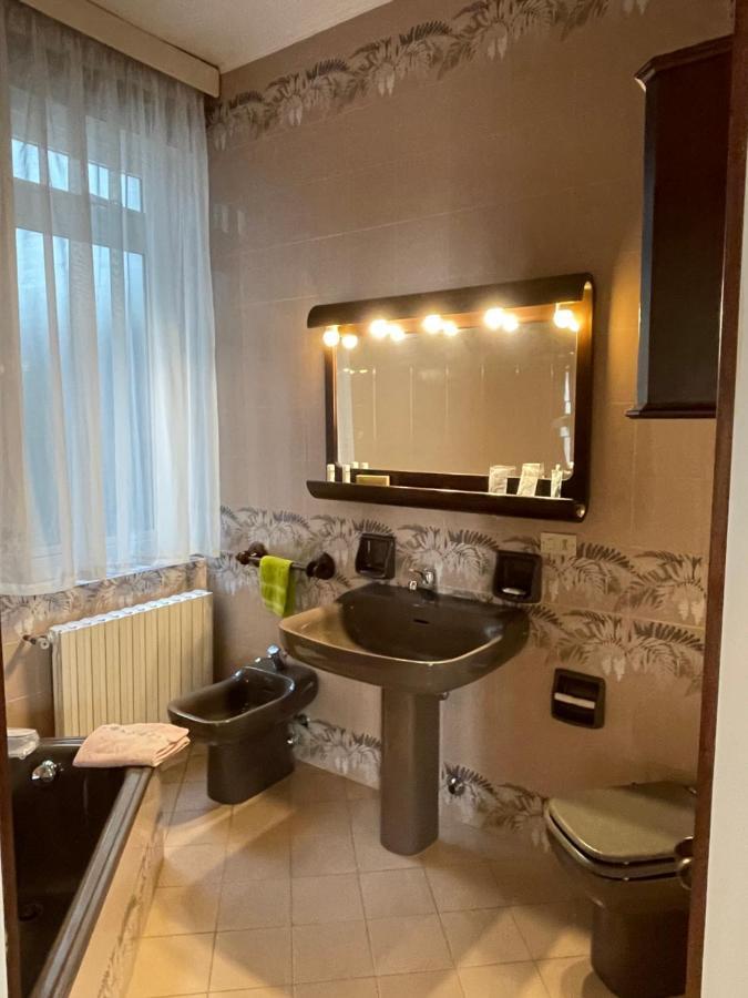 Piazza Italia Charming Sea Apartments Чоджия Екстериор снимка