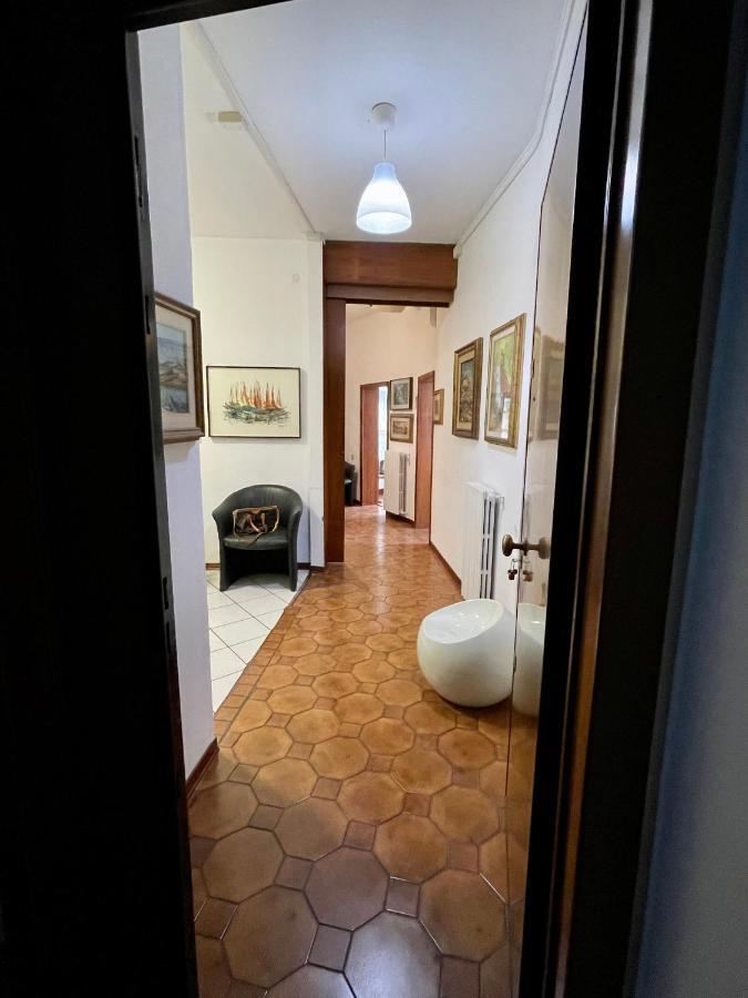 Piazza Italia Charming Sea Apartments Чоджия Екстериор снимка
