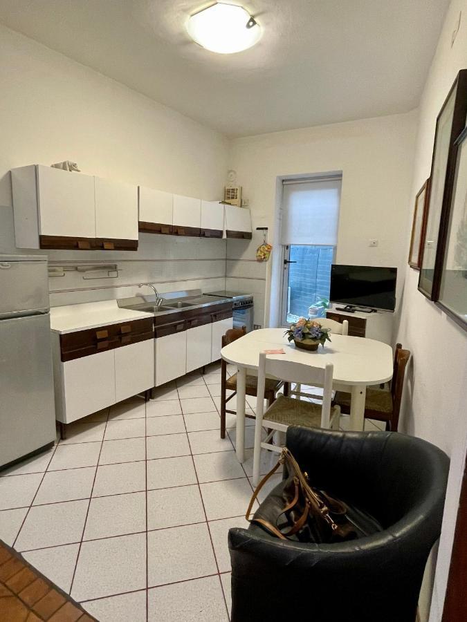 Piazza Italia Charming Sea Apartments Чоджия Екстериор снимка